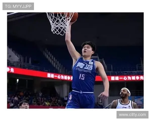 刘维伟寄语球员全力以赴用胜利让主教练赛后下班更快乐在球场上拼搏